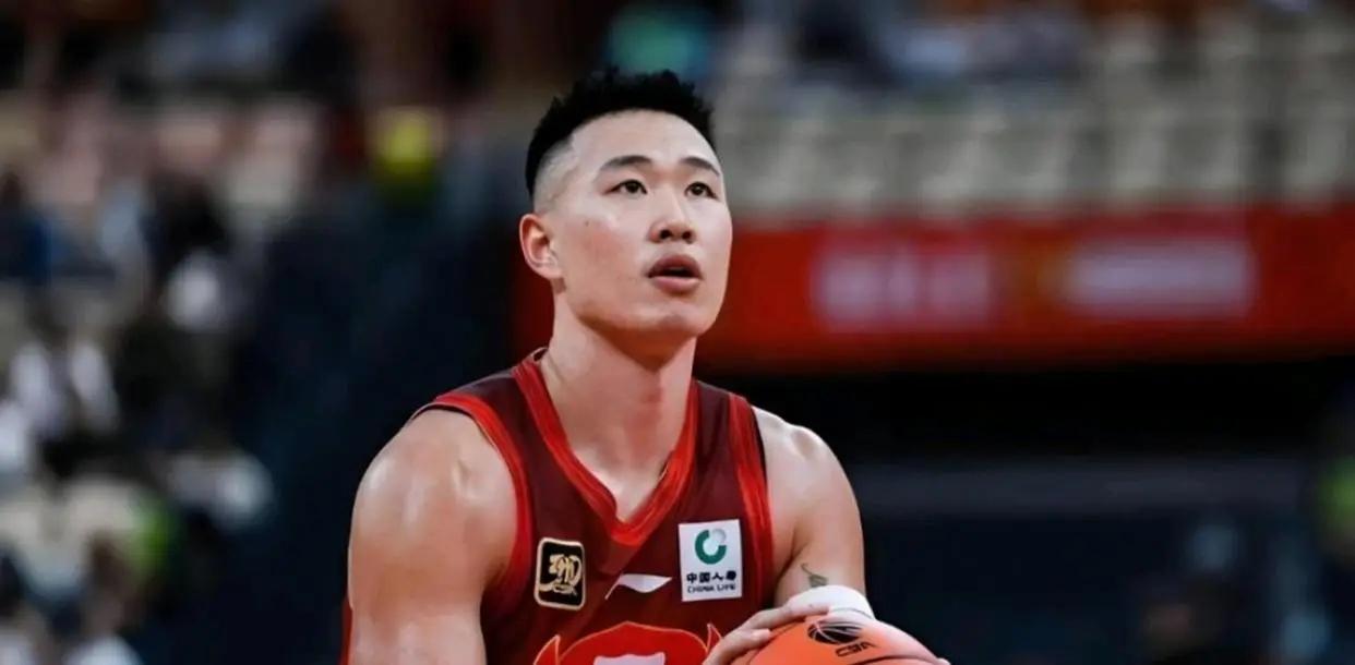 乌法115k欧元买断阿加波夫,结束租借正式加盟