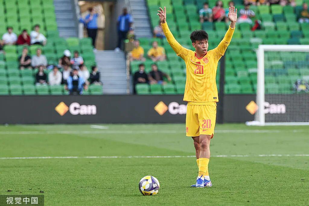 ESPN记者:皇马为琼阿梅尼标价9000万欧,今夏或出售他;邮报:曼联未来数月可能会和B费进行新合同谈判