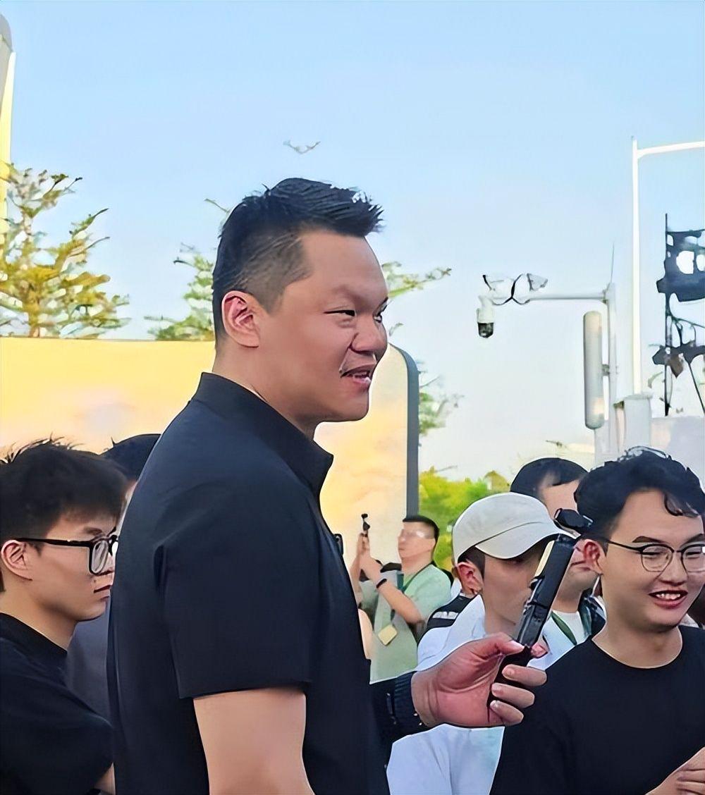 广东7人完成注册!徐杰领衔3将进入合同年,宏远新赛季要赌一把了